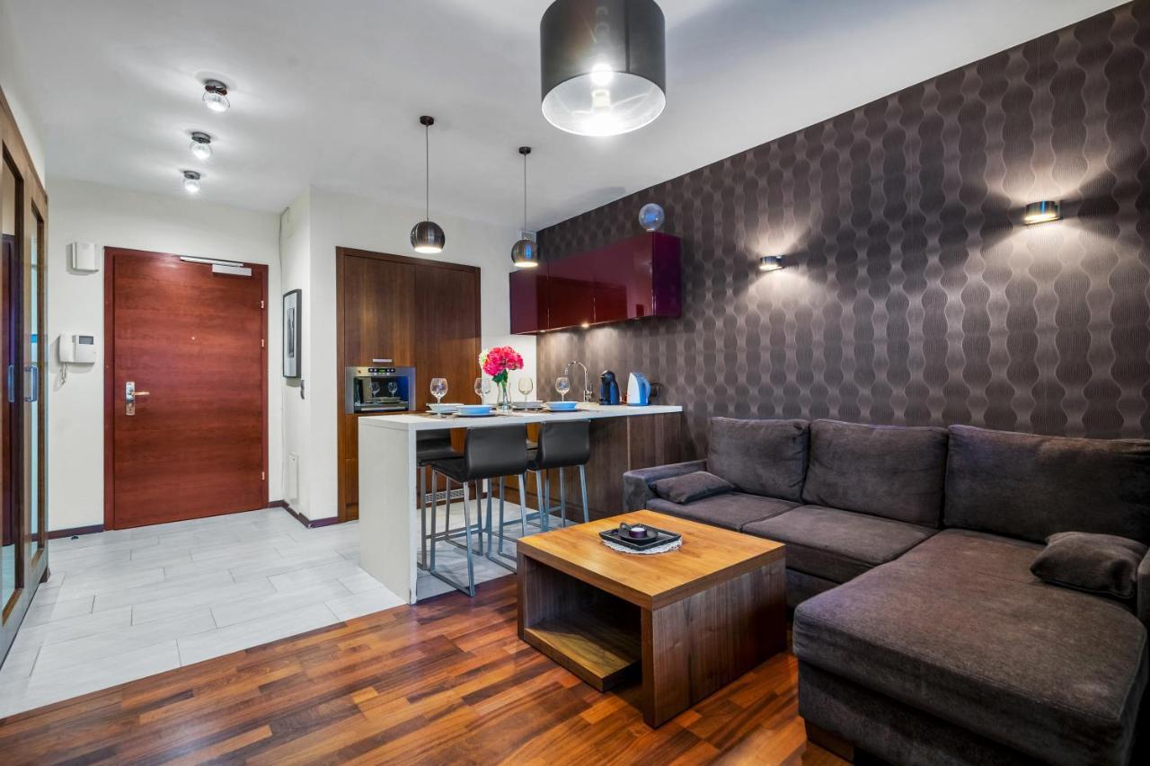 Atelier - Central, Parking, Metro Nearby - By Rentujemy Apartment Warschau