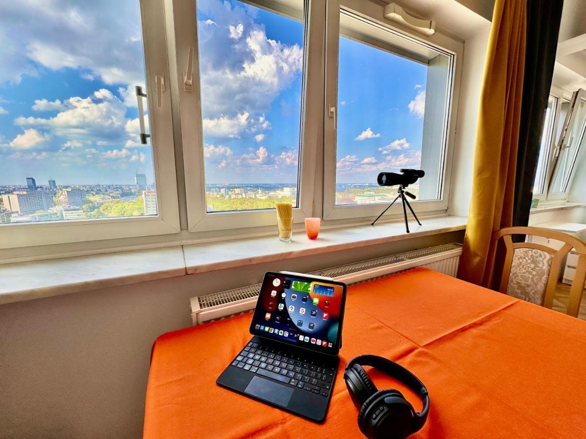 Orange 3 Fast Wifi 1gbs 85'tv Netflix Hbo Disney+ Skyshowmax Căn hộ Warsaw