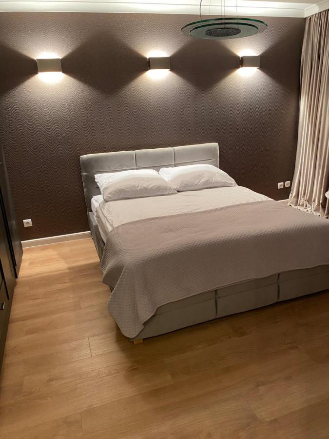 Sienna Apartment- Center