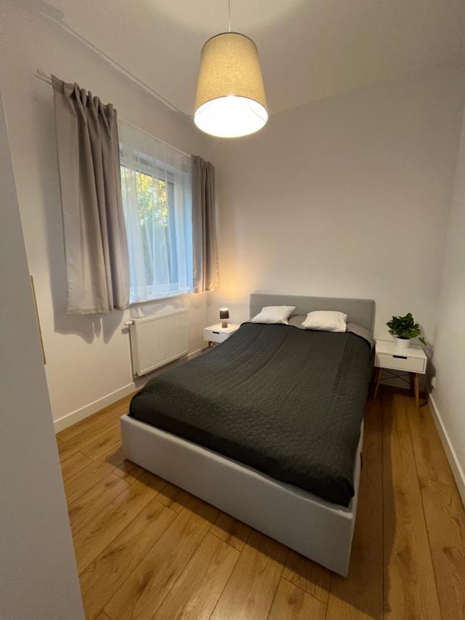 R House - Brand New With Patio And Garage Apartment