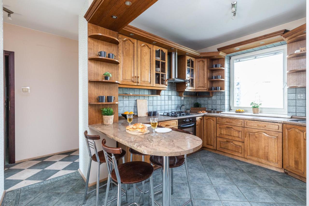Powstancow Slaskich 61 Apartment Warsaw