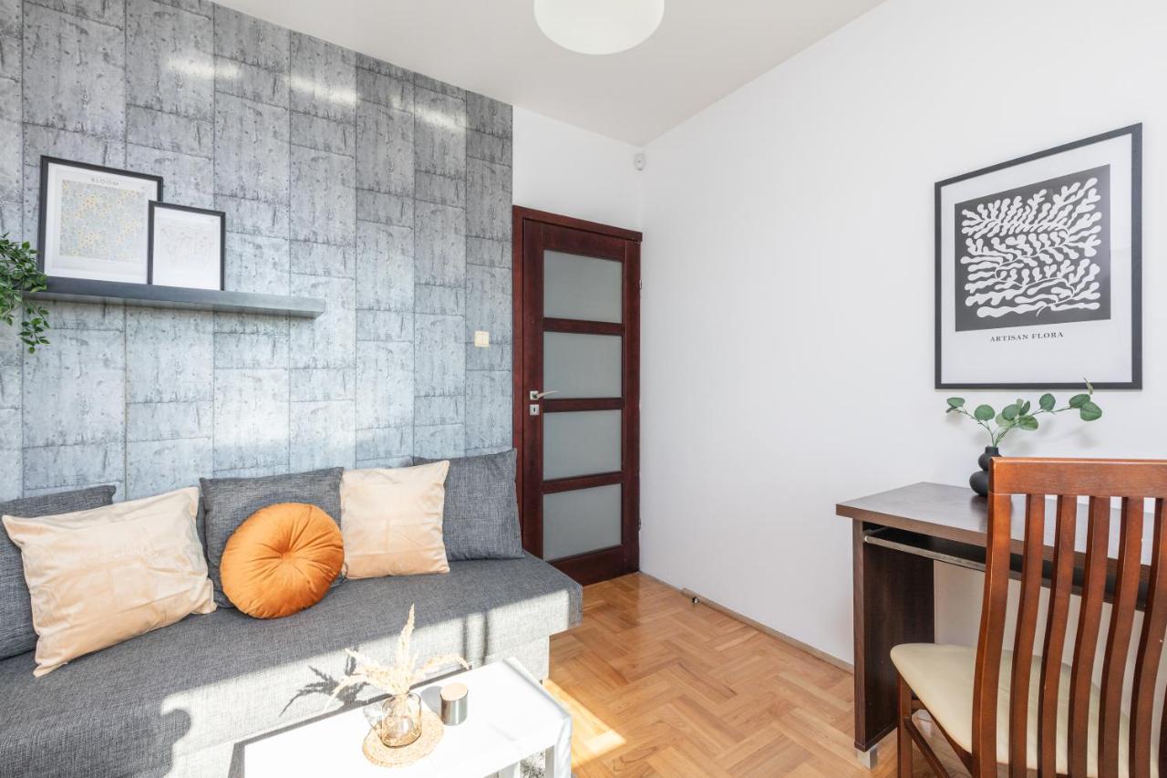 Apartment Powstancow Slaskich 61 Warsaw