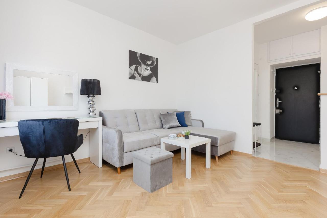 Cozy & Modern Studio Zlota By Renters Apartment *