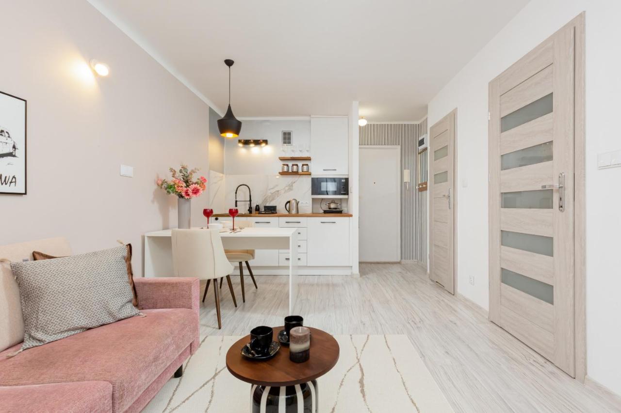 Apartment Rosy Dream By Renters *