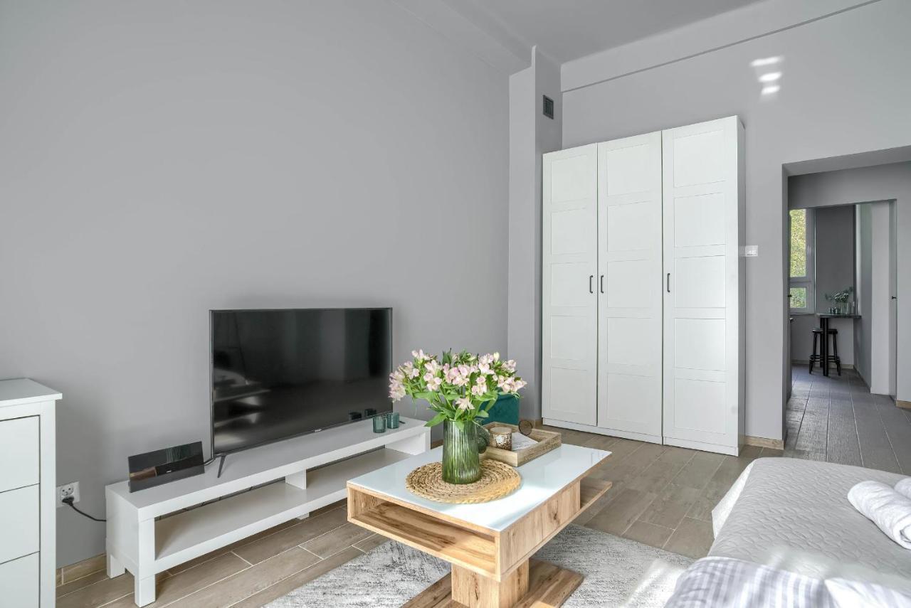 Corolla Swietokrzyska 30 - Metro, Palac Kultury I Nauki Apartamento