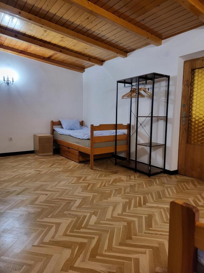 Rooms4rest Cisowa - Private For Tourists - Atr Consulting Sp, Z O,o, Hostel