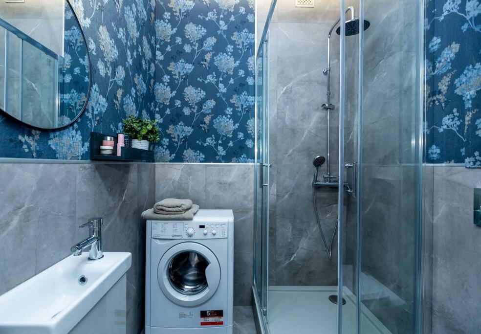 Apartment Romantyczny, Nowoczesny W Sercu Placu Zbawiciela! *