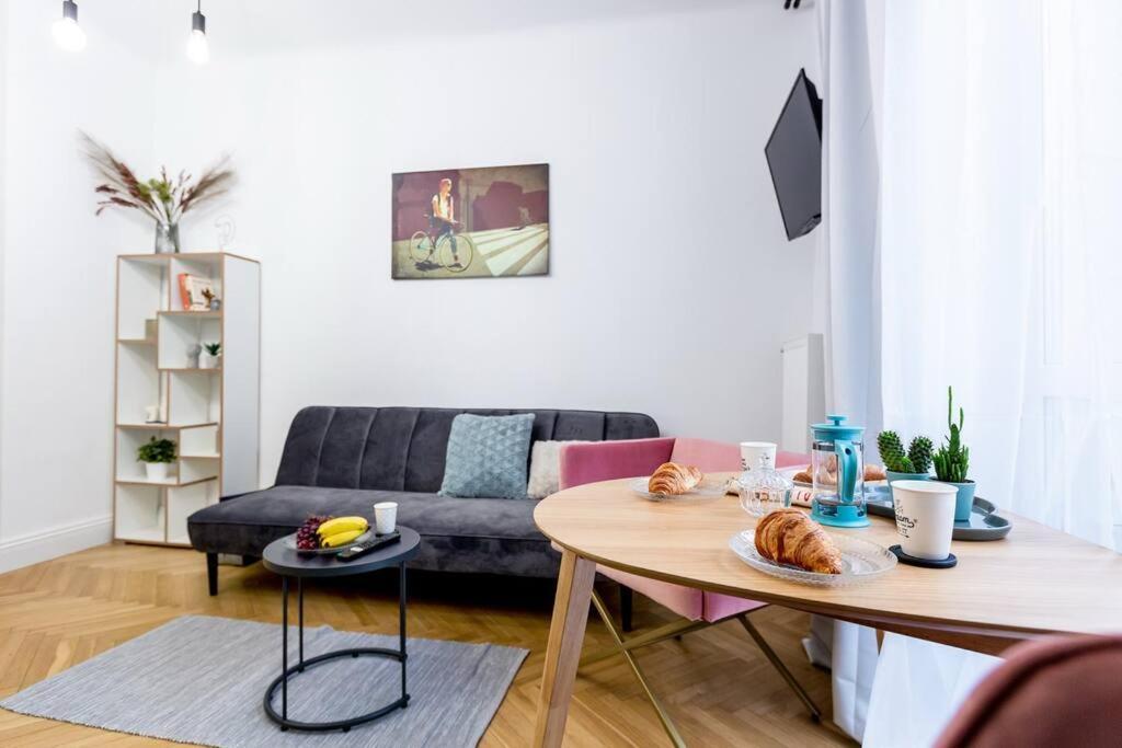 Apartment Romantyczny, Nowoczesny W Sercu Placu Zbawiciela! *