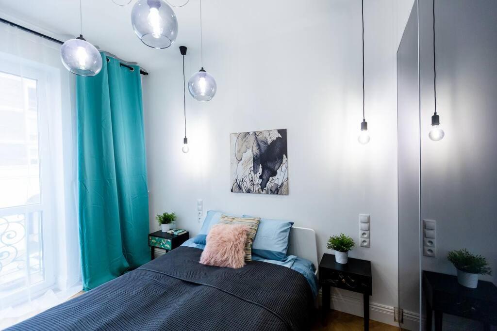 Romantyczny, Nowoczesny W Sercu Placu Zbawiciela! Apartment Warsaw