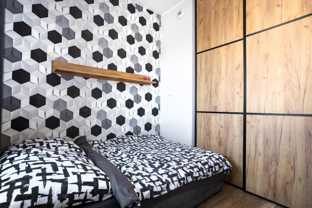 Wola Comfort Near Progresja Apartment *