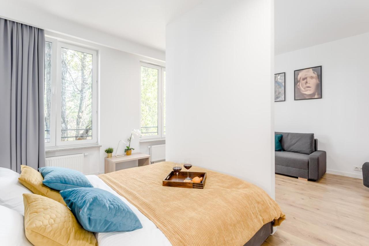 Expo Center Apartment