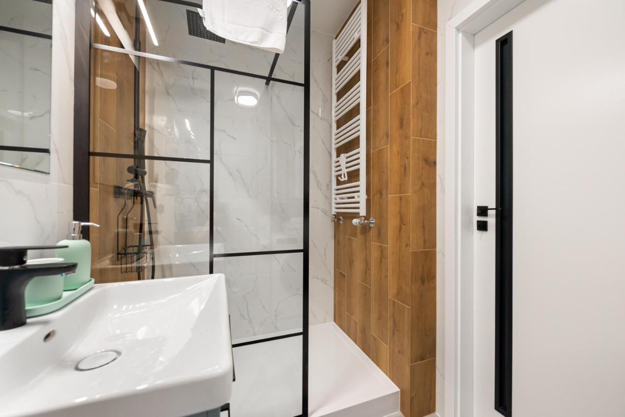 Apartment Nova Sfera *