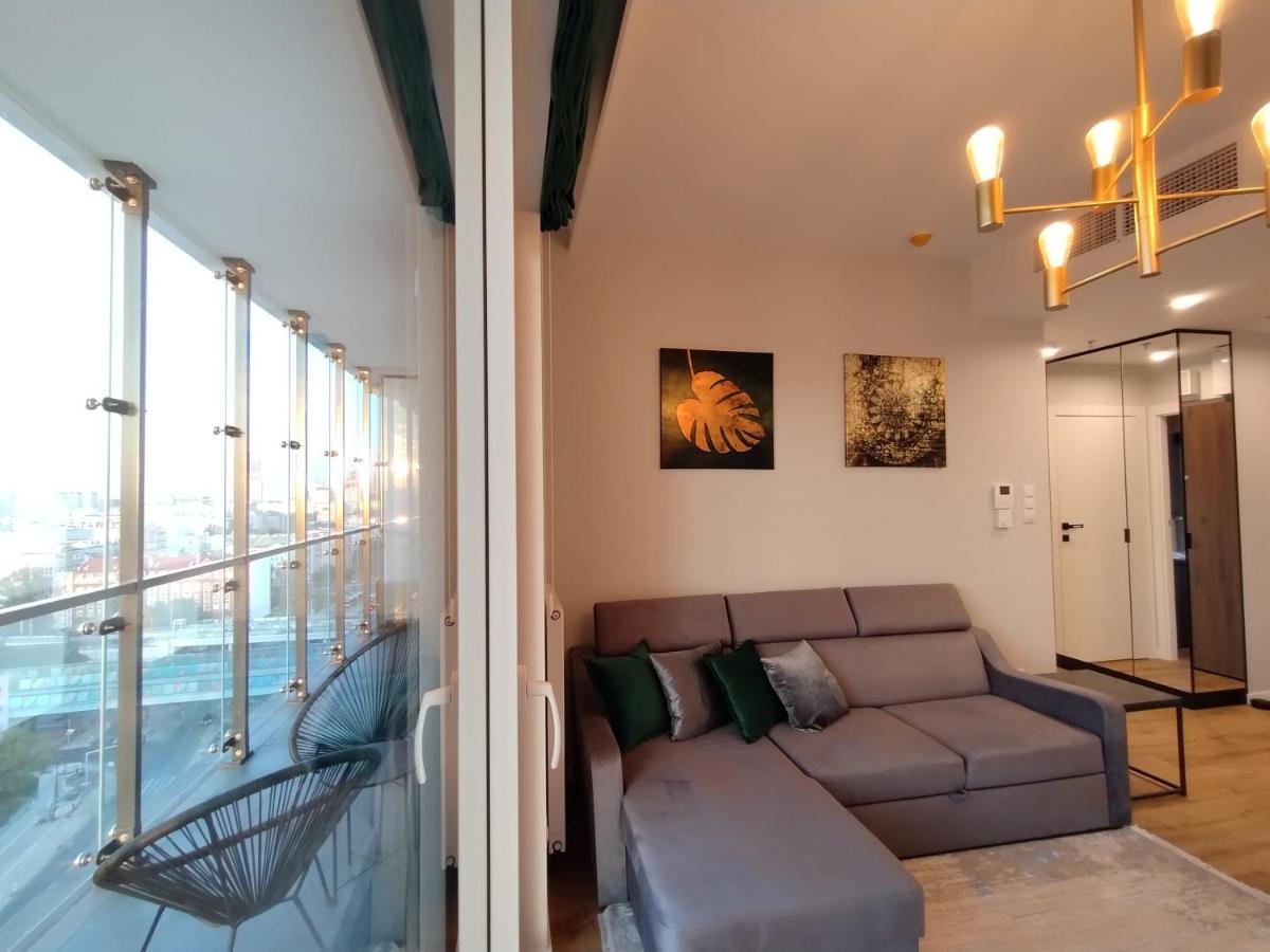 Wola Tower Deluxe Separate Bedroom With Free Garage - By Perfect Apartamento *