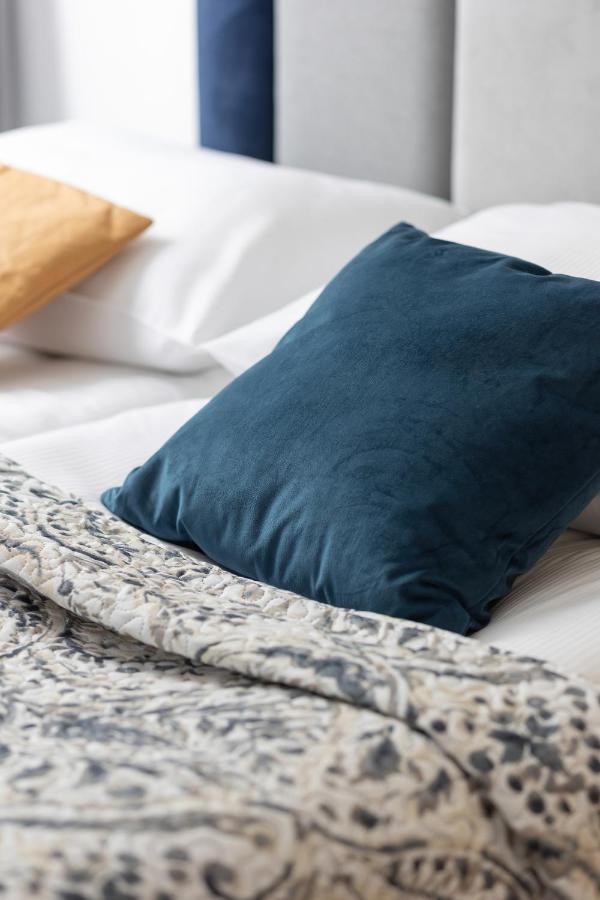 Apartment Rejtana Comfortable Mokotow By Renters Warsaw