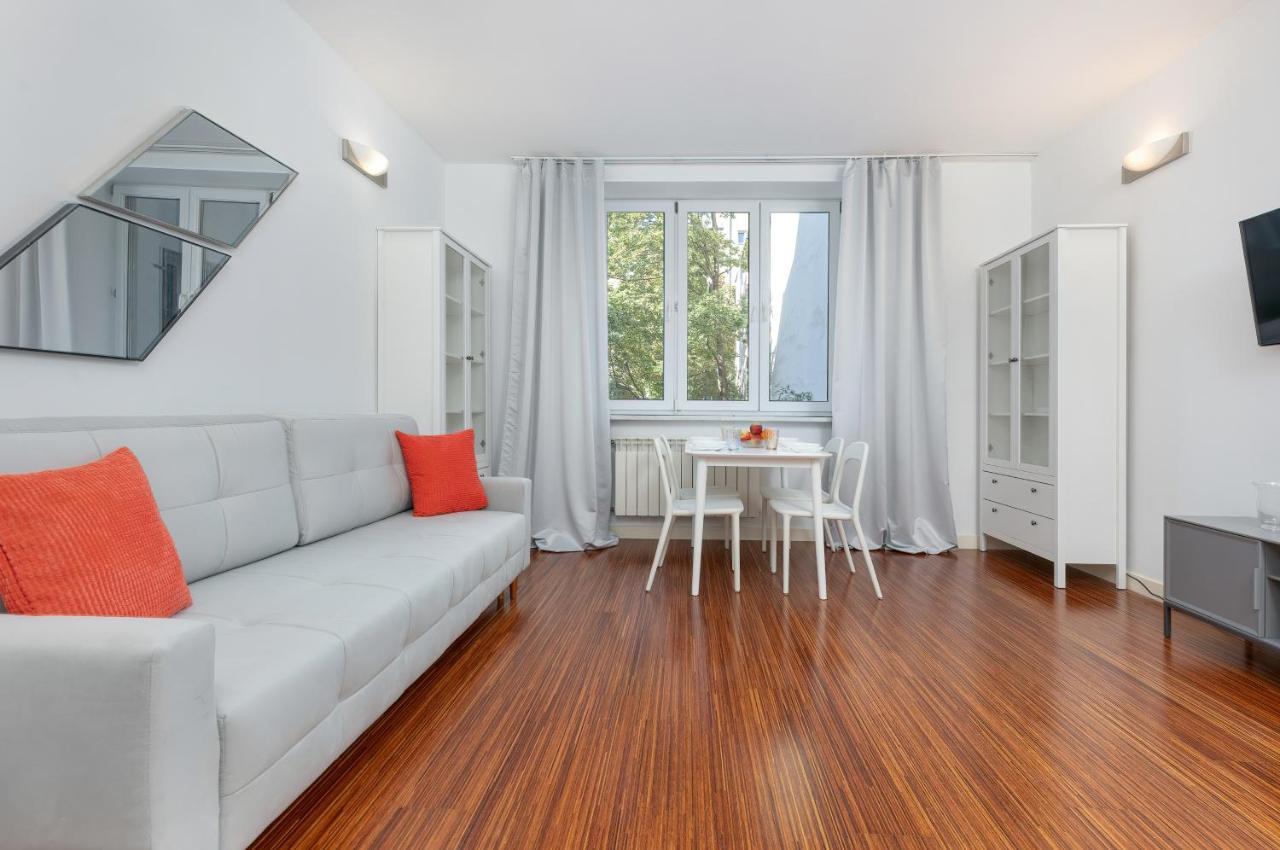 Rejtana Comfortable Mokotow By Renters Apartment Warsaw
