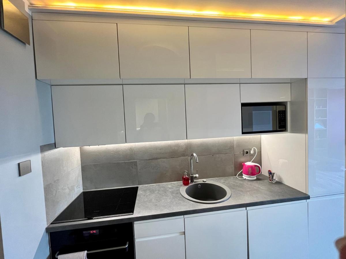 Apartment -- View City Center Pink -- *