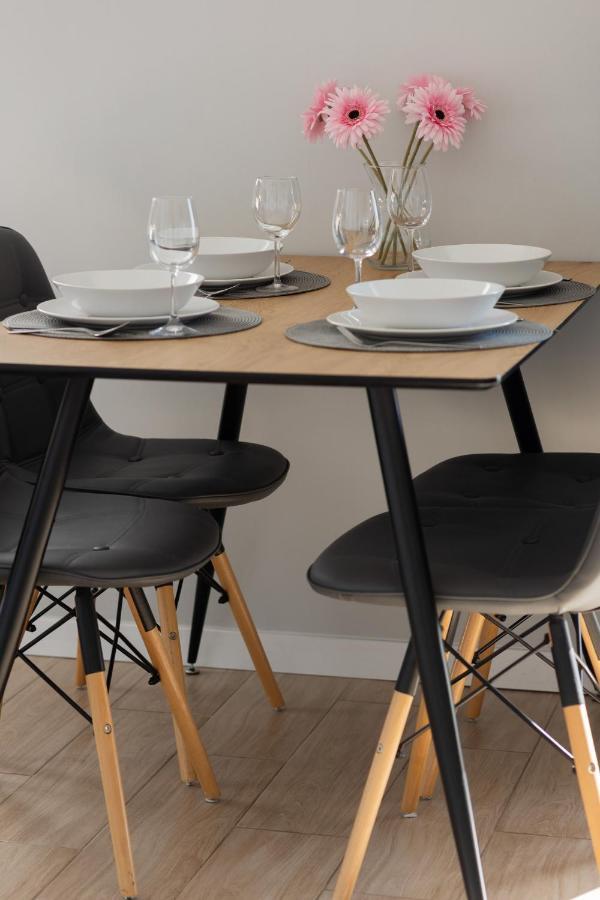 Beautiful & Quiet Szeligowska By Renters Apartment Warsaw