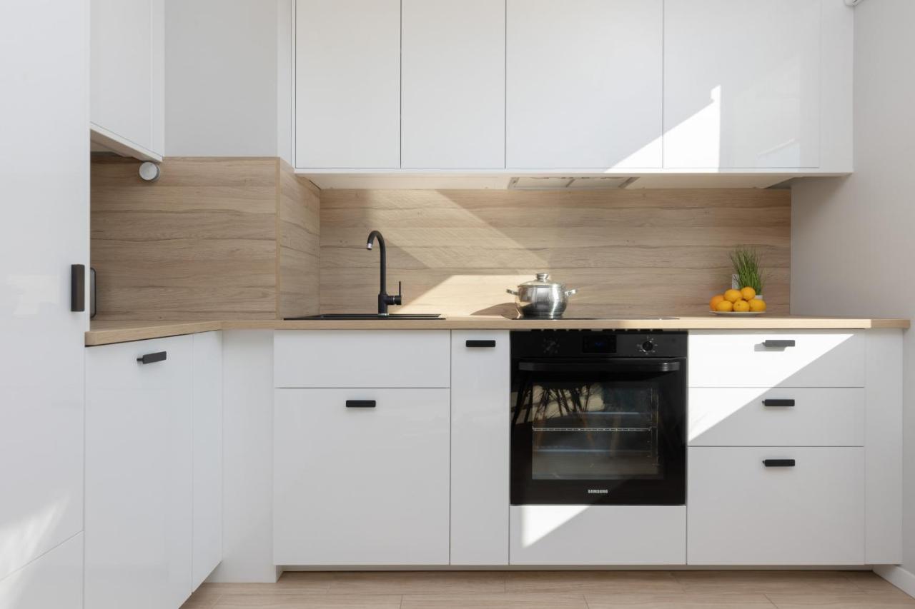 Beautiful & Quiet Szeligowska By Renters Apartment Warsaw