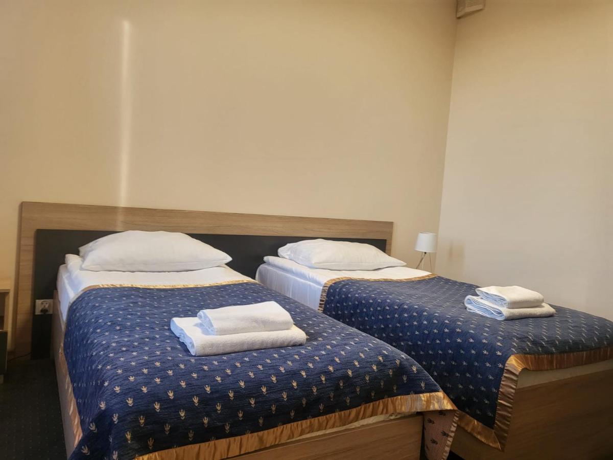 Albergue Bialoleka Premium - Free Parking & Wifi *