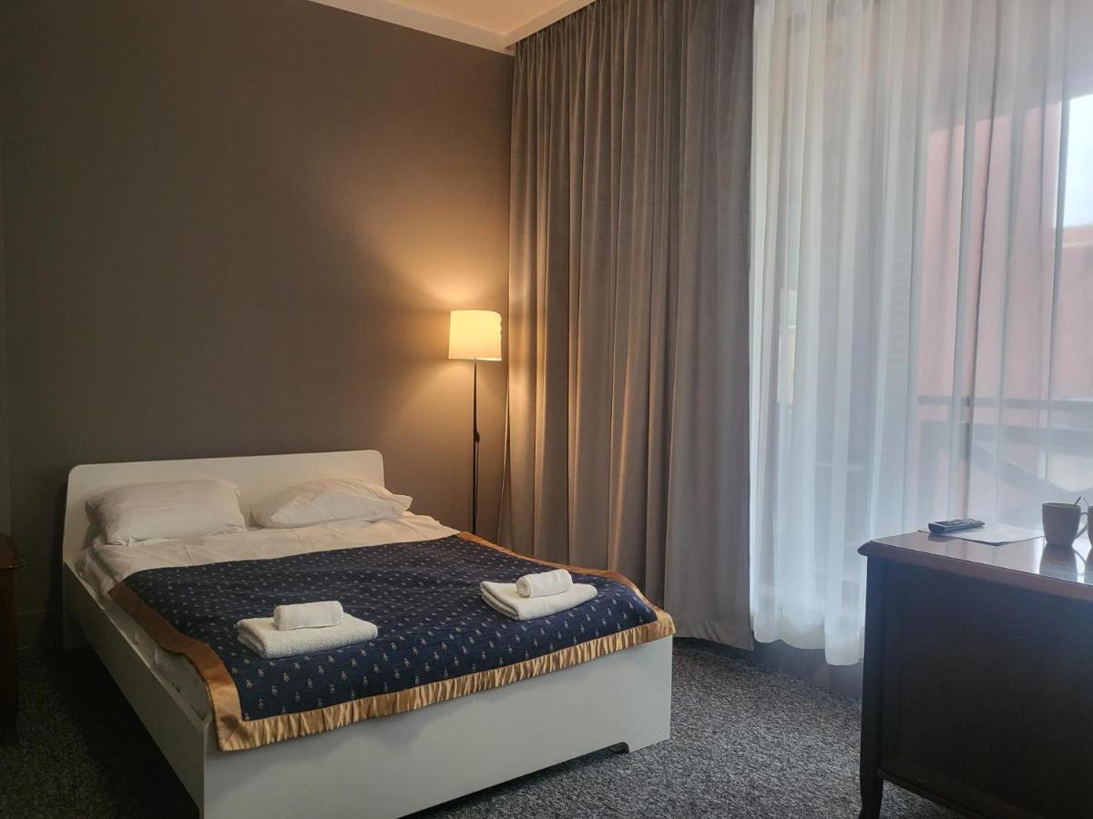 Albergue Bialoleka Premium - Free Parking & Wifi