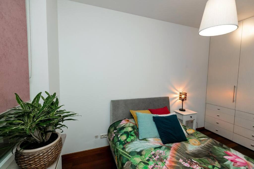 Stunning Apartment. Garage. Security. Mokotow Area Apartment