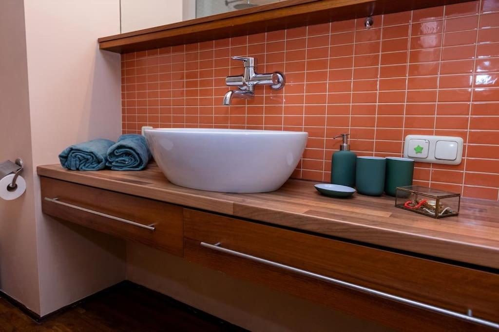 Stunning Apartment. Garage. Security. Mokotow Area Apartment *