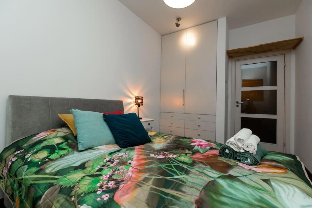 Stunning Apartment. Garage. Security. Mokotow Area Warsaw