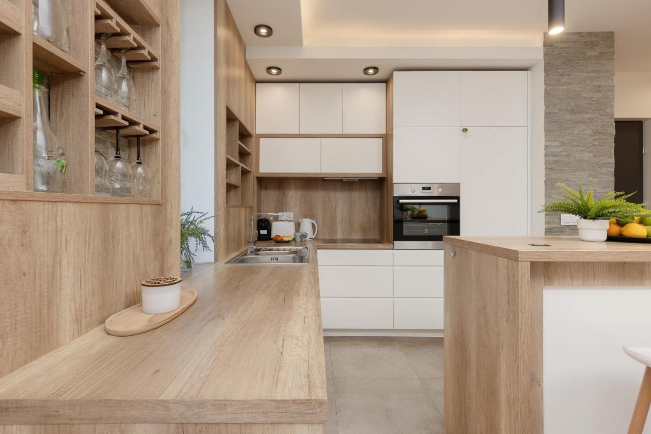 Spacious Lodygowa Ideal For Families By Renters Apartament