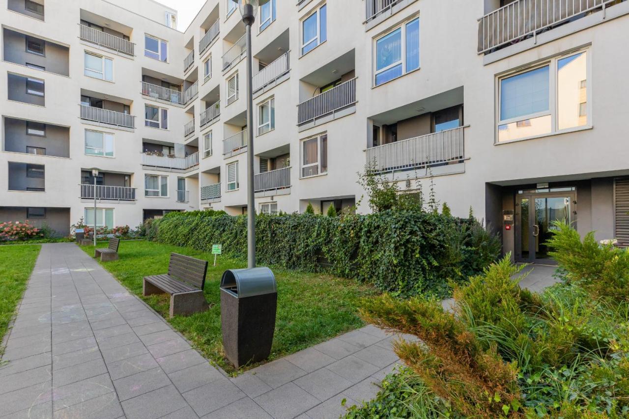 Spacious Lodygowa Ideal For Families By Renters * Warszawa