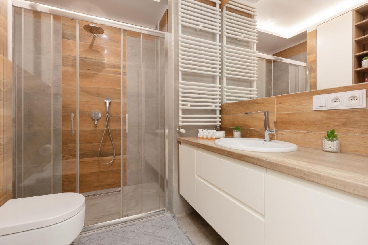 Apartament Spacious Lodygowa Ideal For Families By Renters *