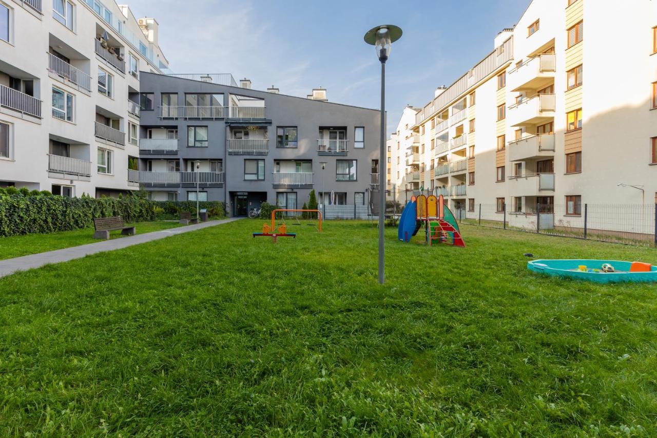 Spacious Lodygowa Ideal For Families By Renters Apartament