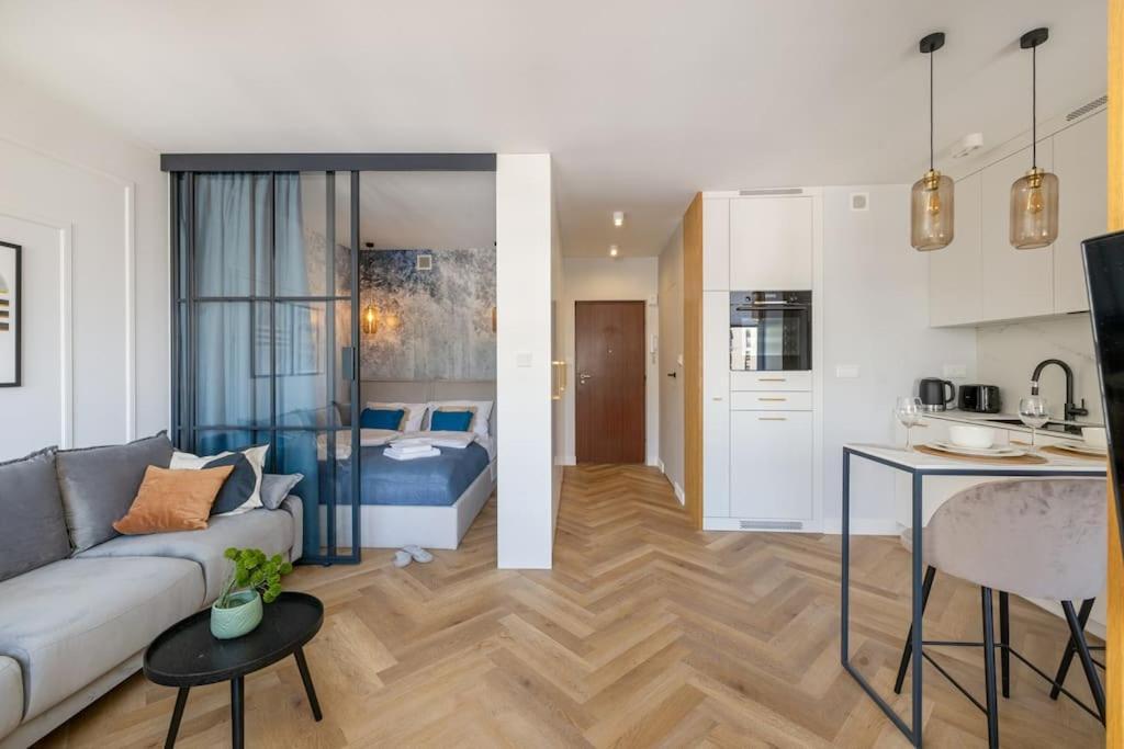 Ecru Luxurious Center Near Old Town Wwa10 Warsaw