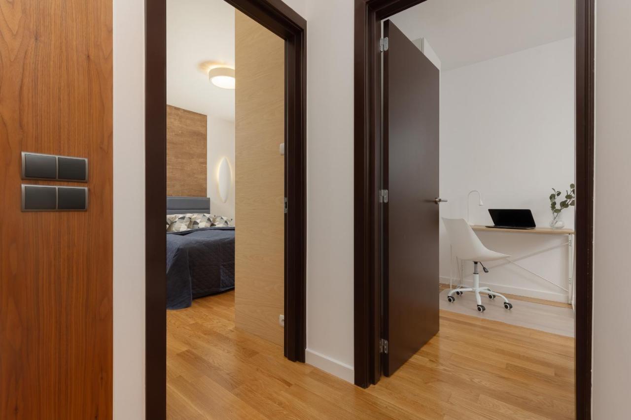 Old Mokotow Spacious Two-bedroom By Renters