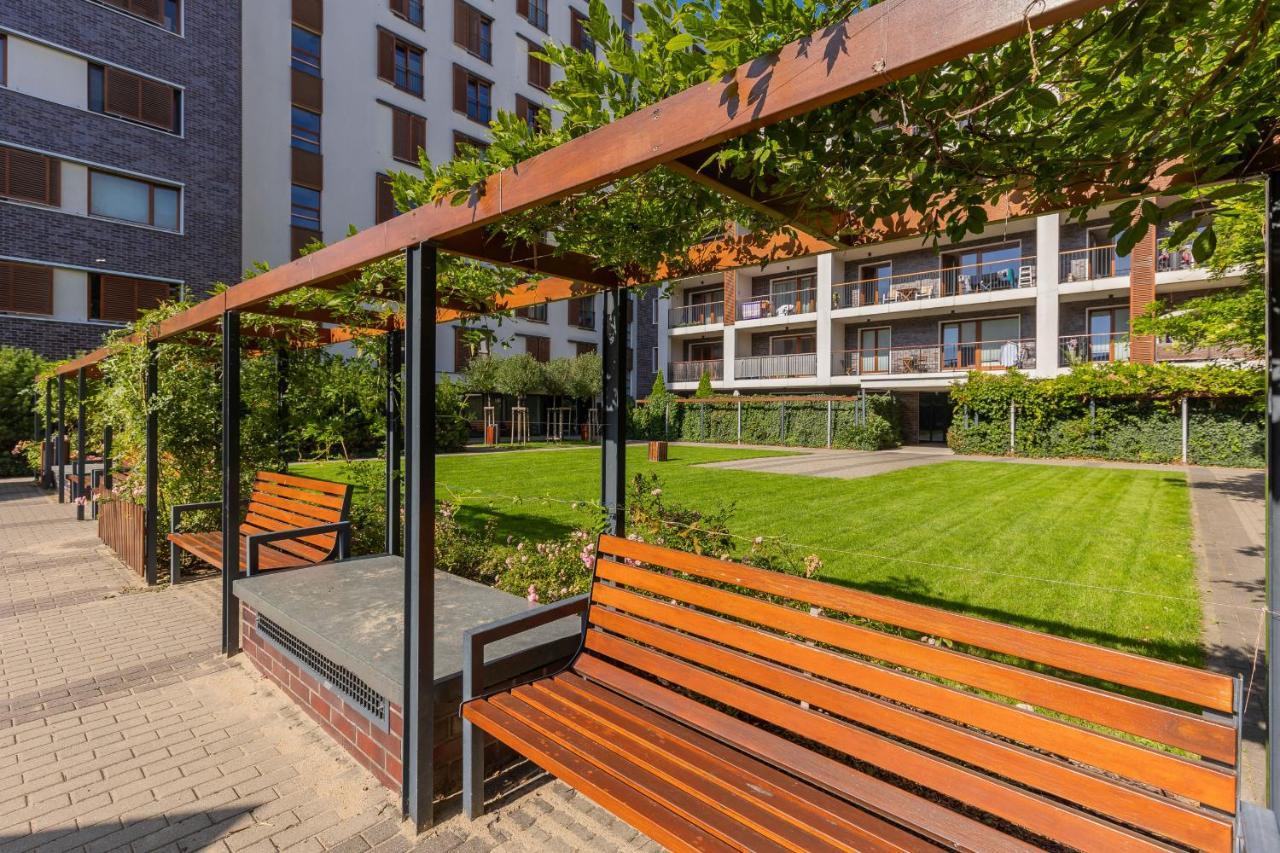 Old Mokotow Spacious Two-bedroom By Renters Apartament Warszawa