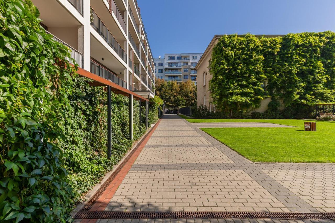 Old Mokotow Spacious Two-bedroom By Renters * Warszawa