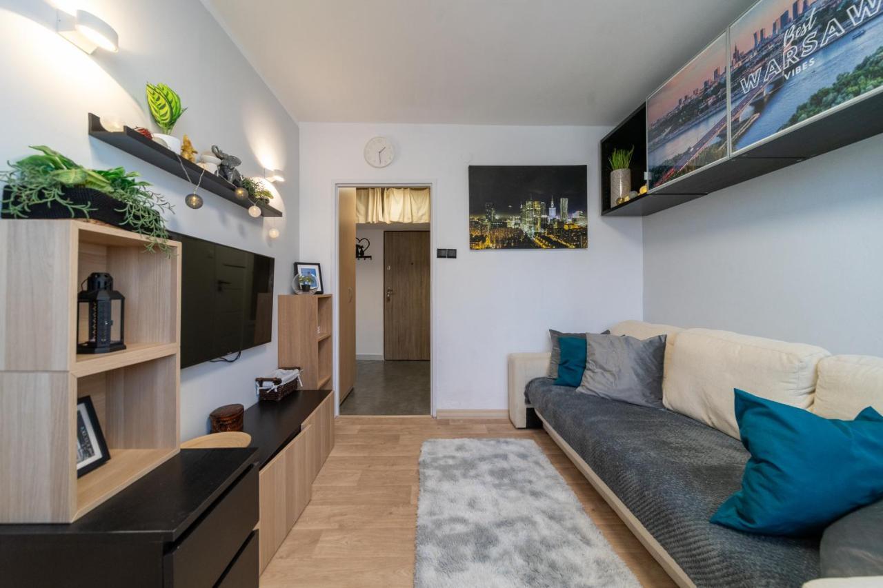 Metro Lux Apartment *