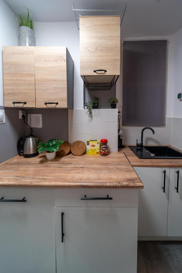 Apartment Metro Lux Warsaw