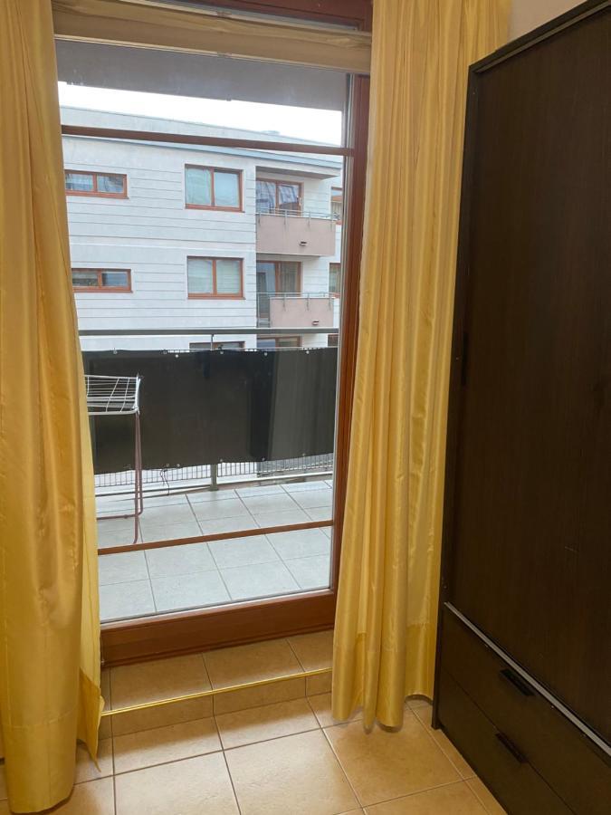 Apartment Komfortowy Apartament: Pet-friendly Old Town Retreat Near Park Praski