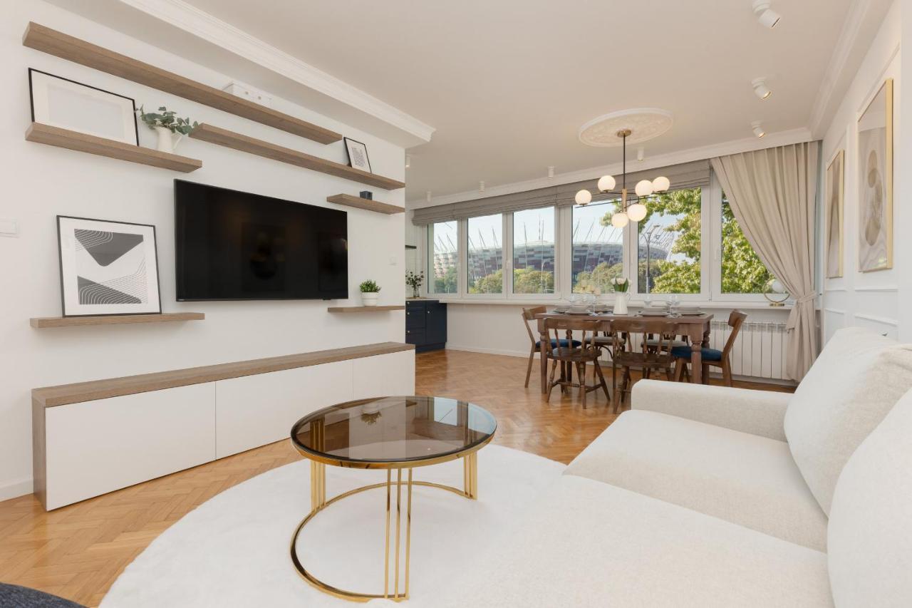 In The Centre Of By Renters *