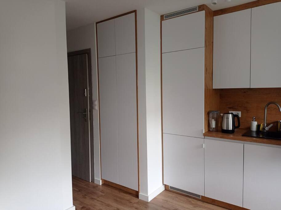 Apartment Studio Metro Targowek Mieszkaniowy *