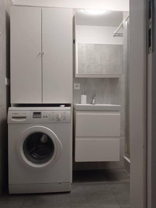 Studio Metro Targowek Mieszkaniowy Warsaw