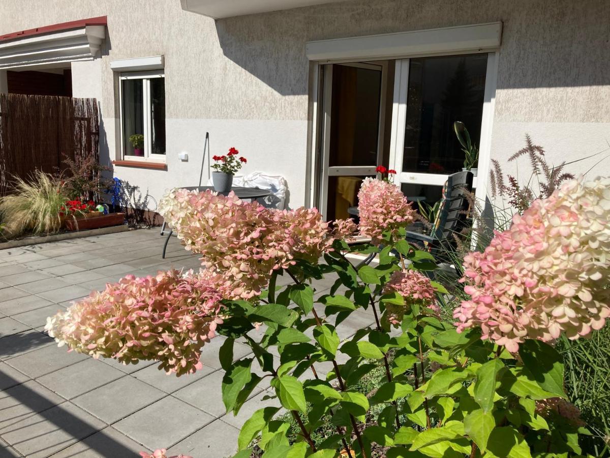 2 Sypialnie, 2 Lazienki, Taras, Apartment Warschau