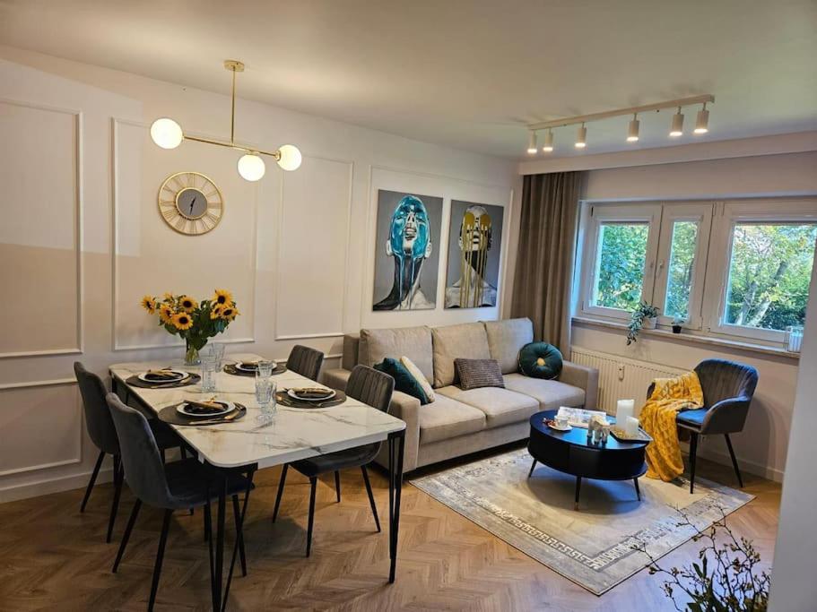 Zablocinska 6 - Bezplatny Parking - Apartament Dla 6 Osob - 400m Do Stacji Metra - Better * Warsaw