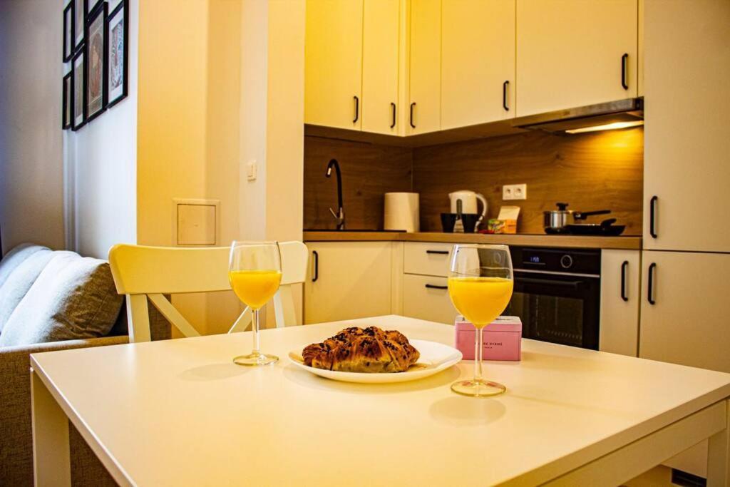 Apartment Mieszkanie W Centrum Warszawy *