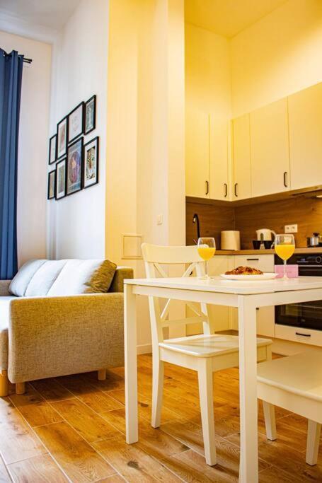 Apartment Mieszkanie W Centrum Warszawy *