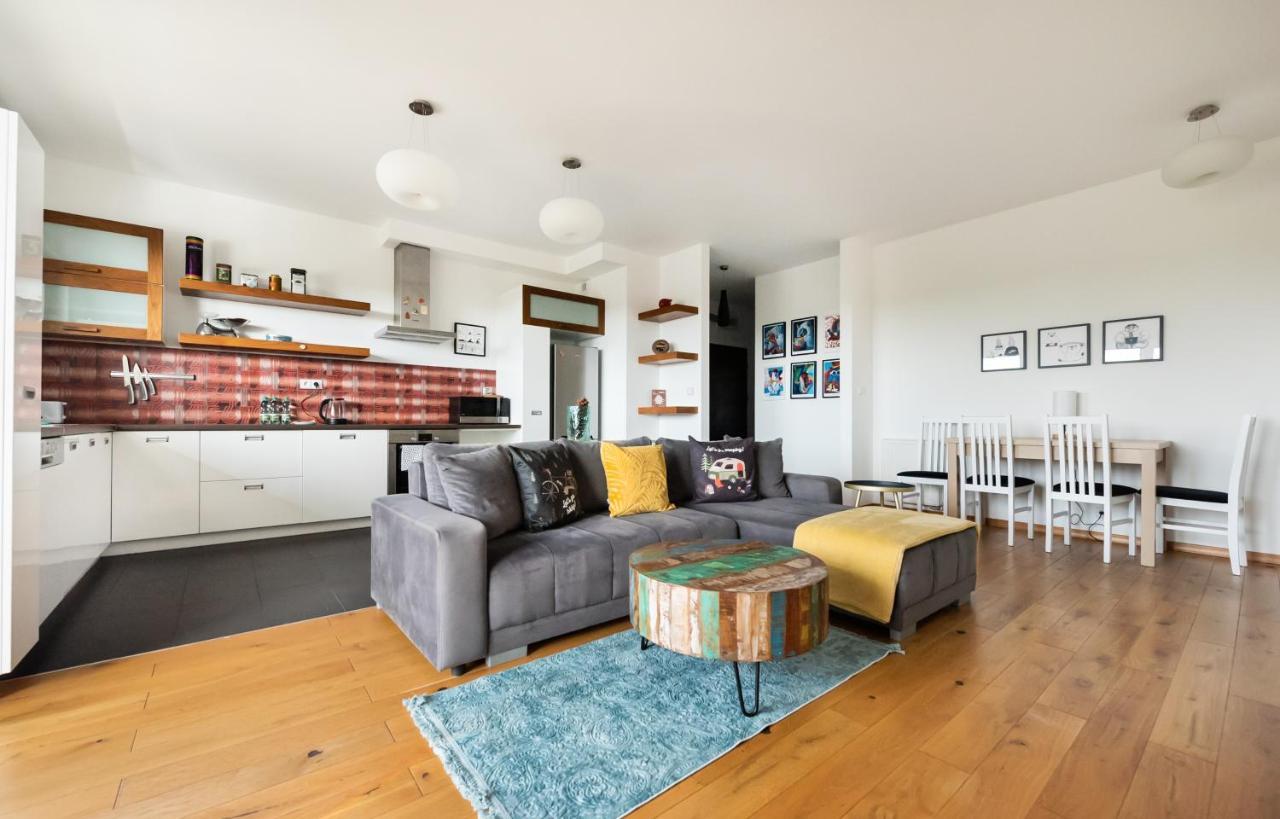 Bemowo Kocjana 2-bedroom Apartment