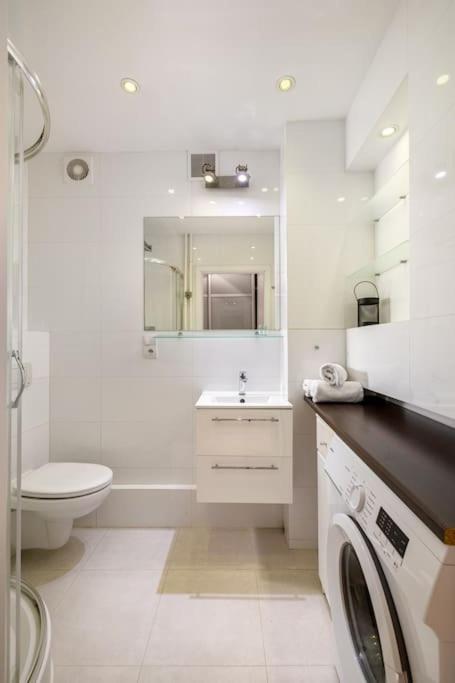Specious Studio In The Old Town By Ecru Apartment *