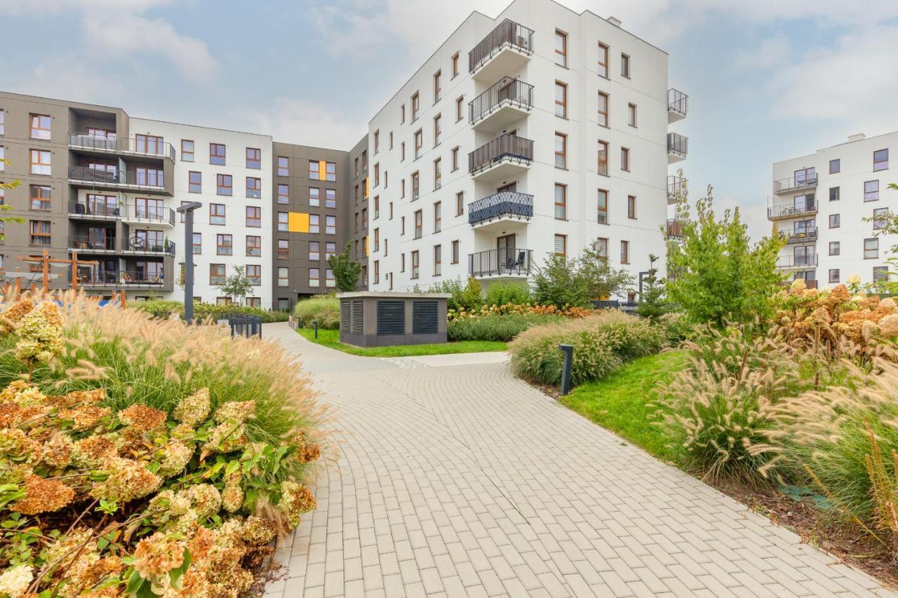 Hugo By Renters *