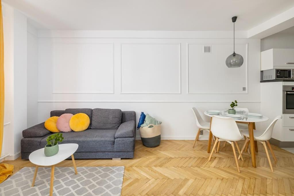 Specious Studio In The Old Town By Ecru