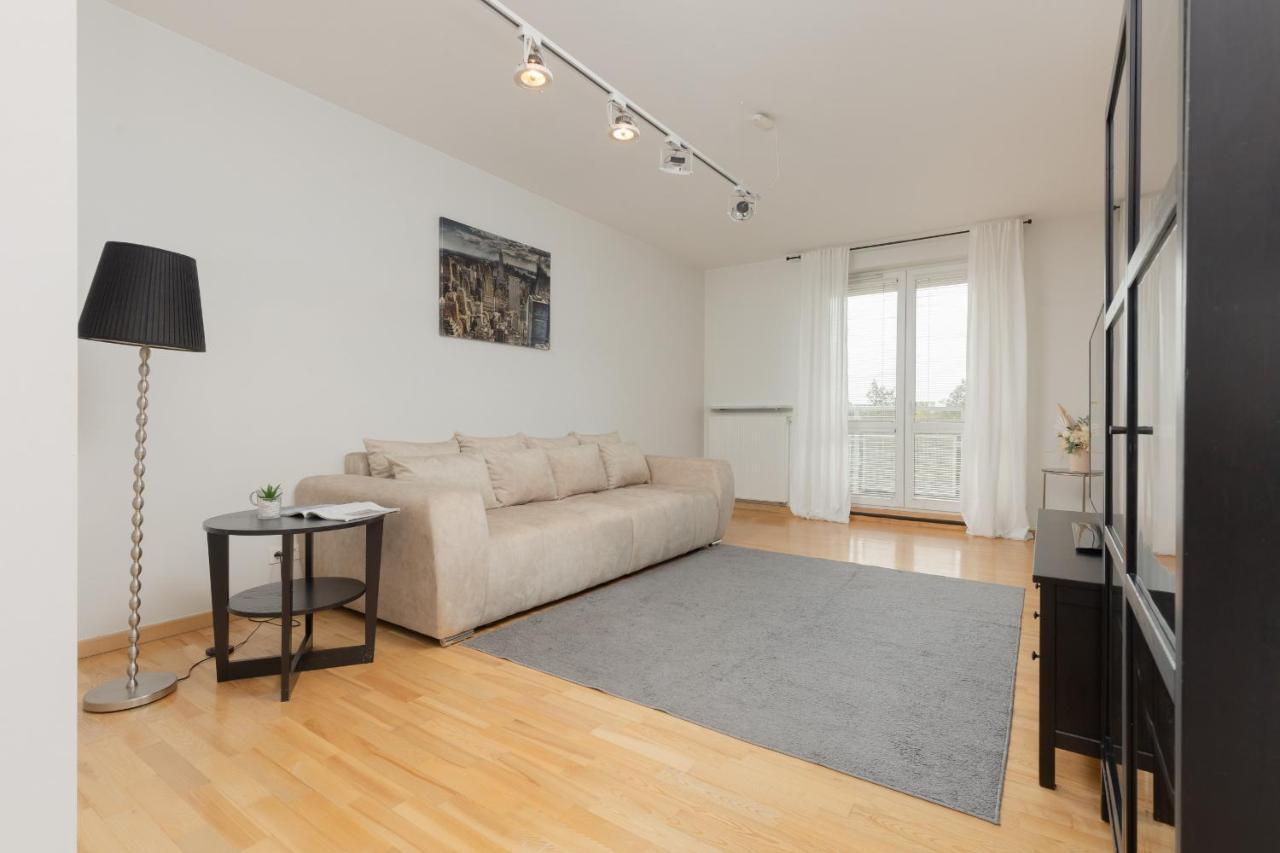 Spacious Zawiszy Wola By Renters *